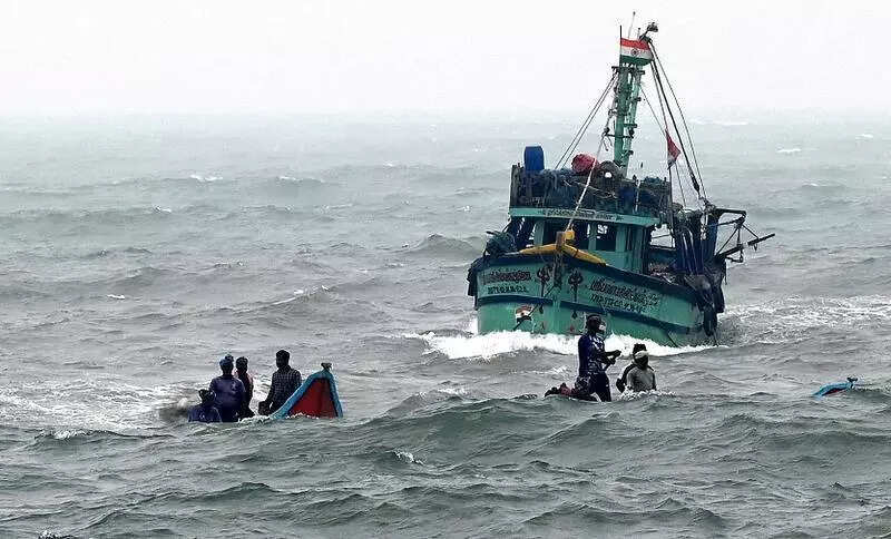 BSNL satellite phones fail deep sea fishermen