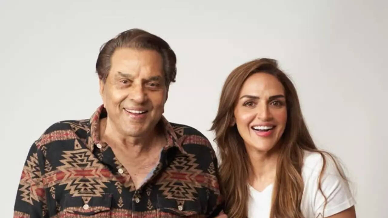 Esha Deol posts about Dharmendra’s Padma Vibhushan award
