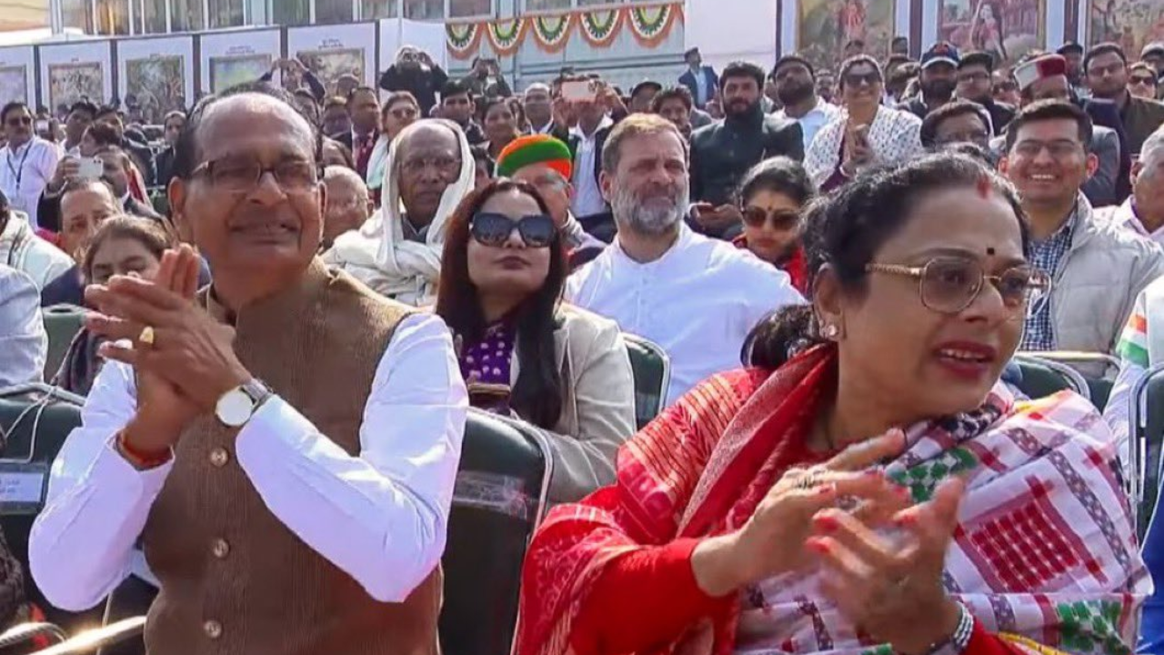 Protocol or politics? Cong upset over seating at R-Day parade; BJP hits back