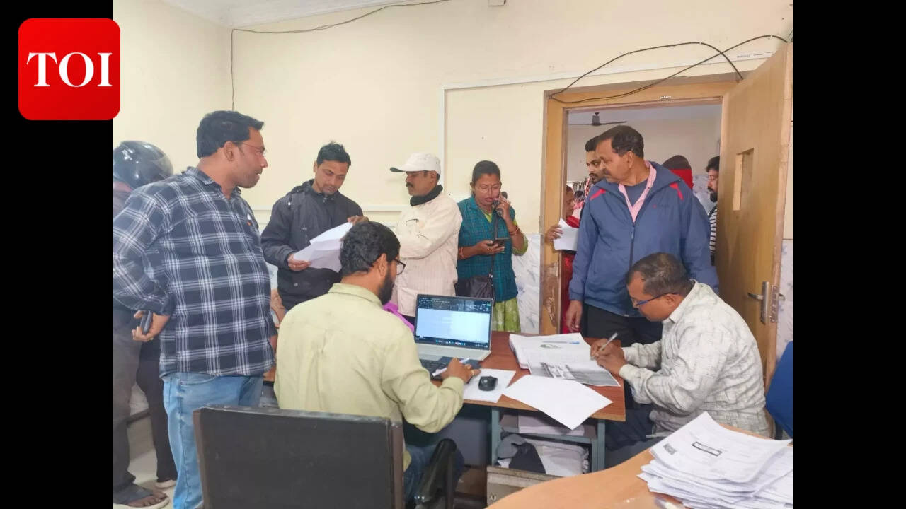 Odisha withdraws 'no PUCC, no fuel' rule after high court ruling