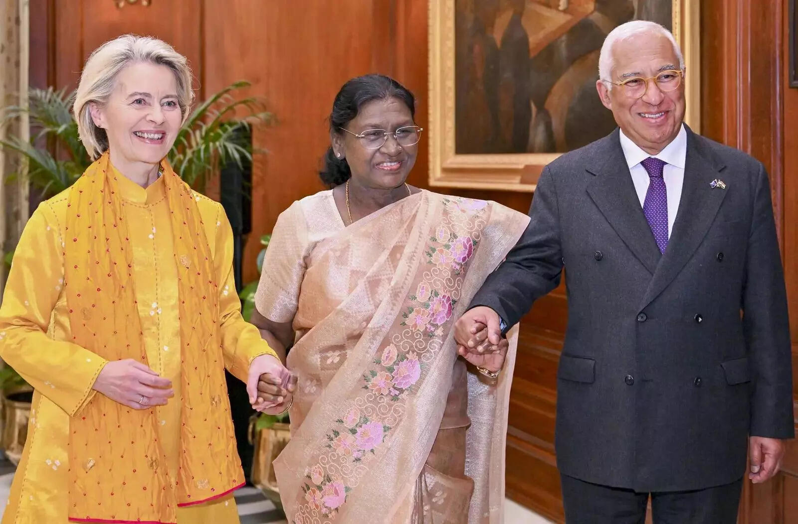 ‘Never been stronger’: Ursula von der Leyen hails Europe–India ties at presidential banquet