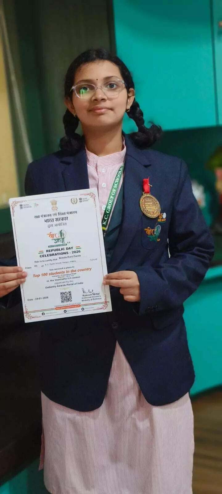 Berhampur schoolgirl gets lucky, meets PM at Pariksha Pe Charcha