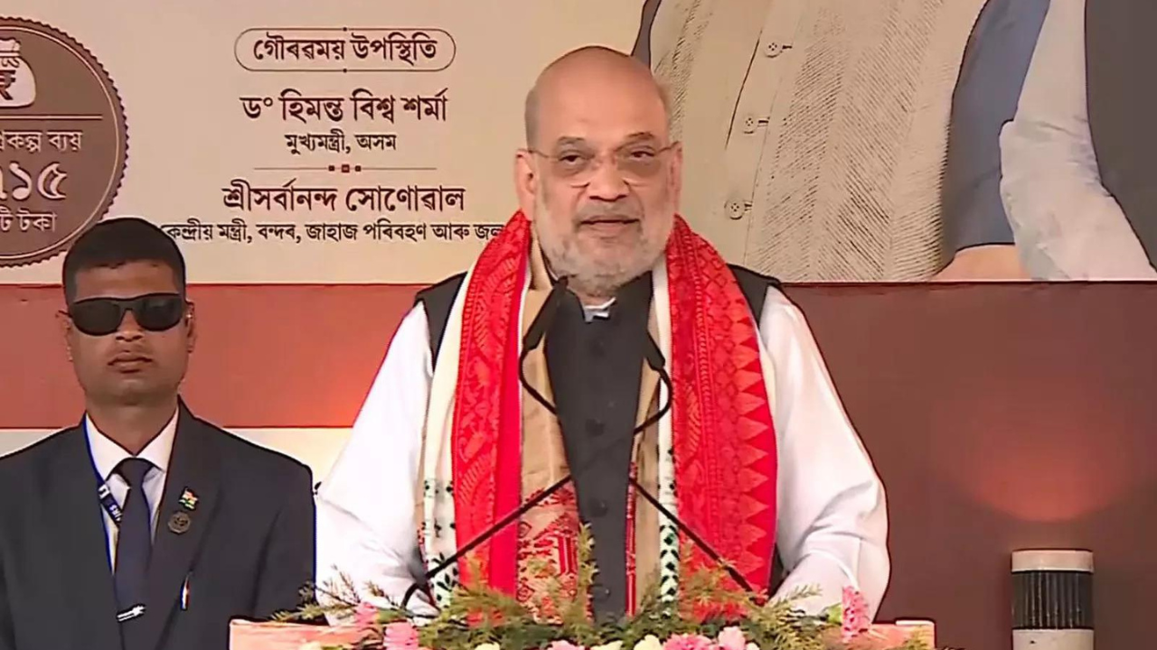 'Disrespected northeast by not wearing gamosa': Shah blasts Rahul in poll-bound Assam