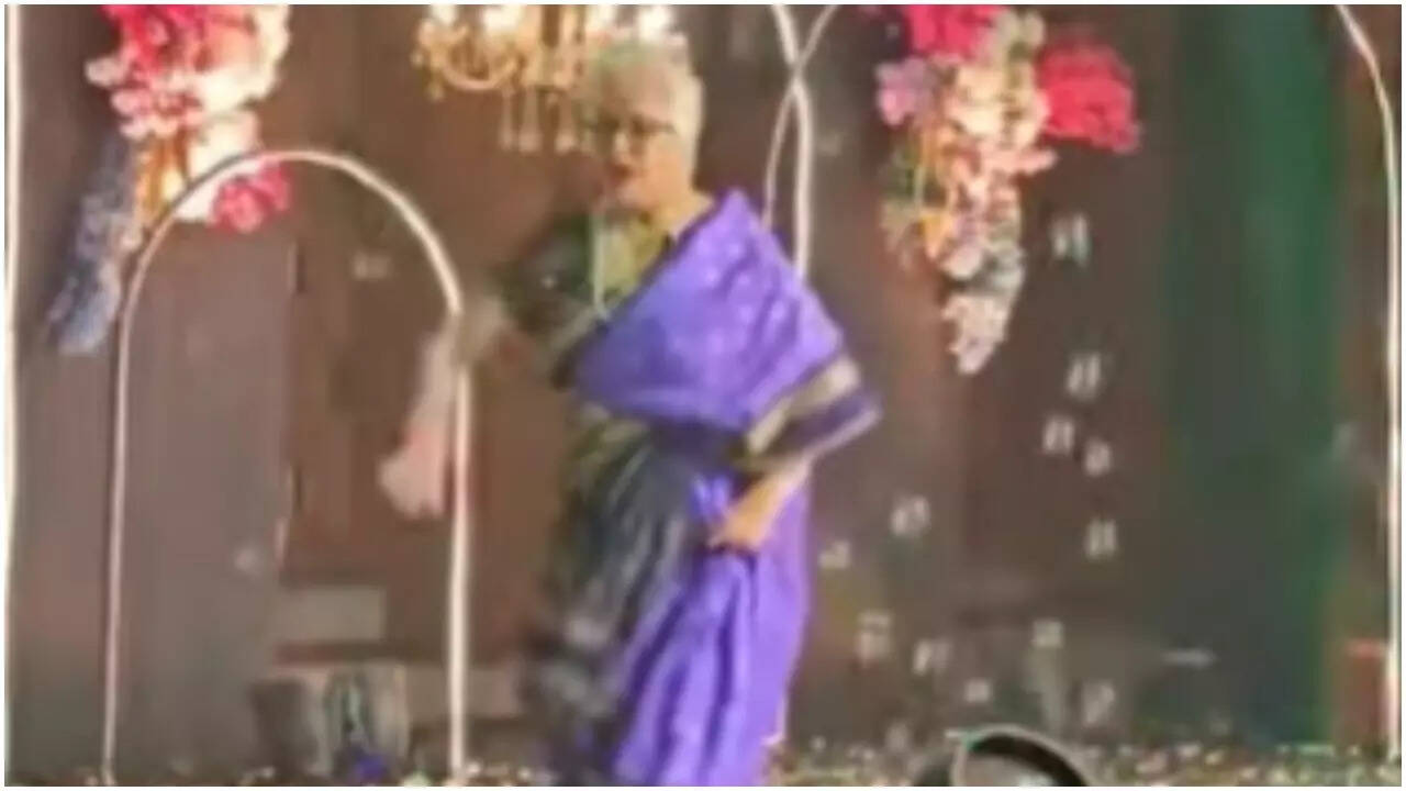 Kalpana Iyergrooves to Ramba Ho song at a wedding