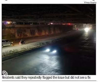 Signature Towers underpass in Gurgaon remains poorly lit for months, forces drivers to navigate blind spots