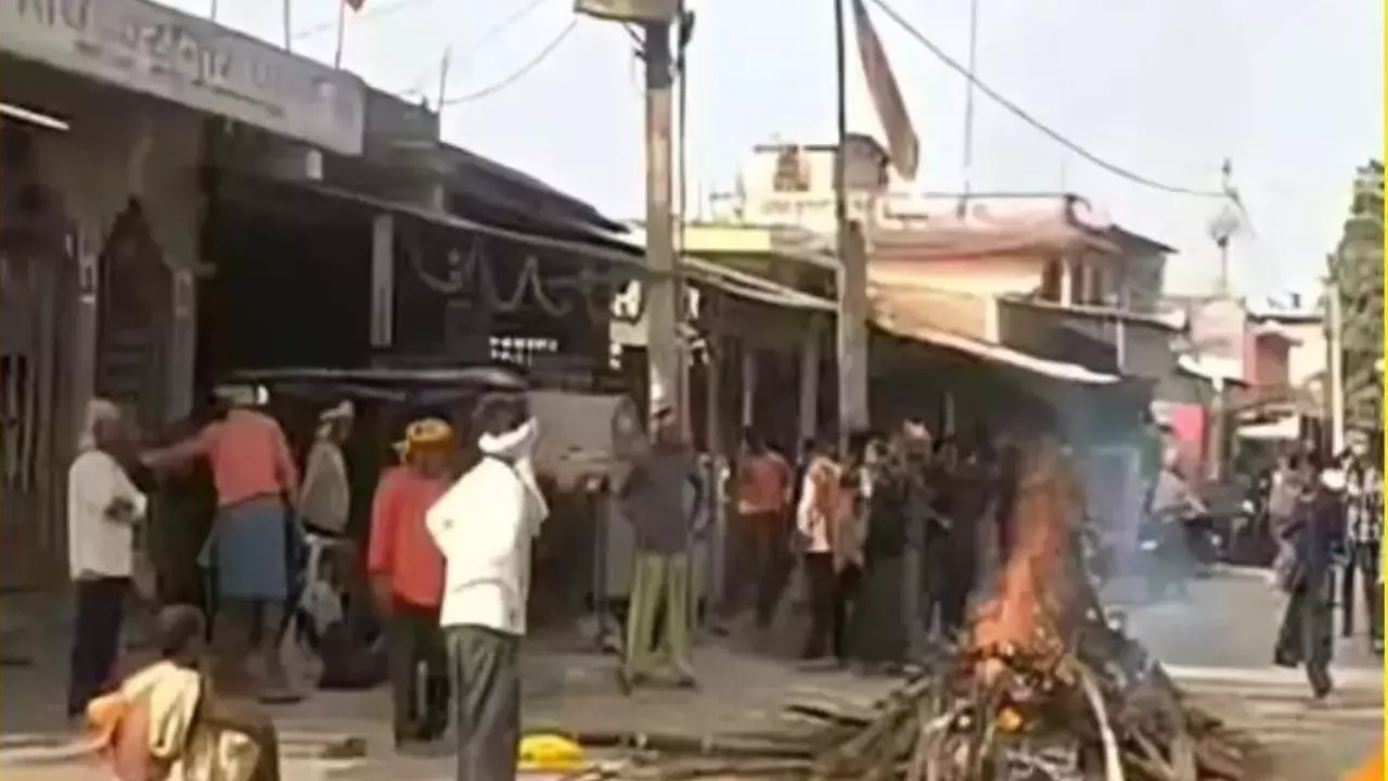 Denied access to funeral ground, Dalits light pyre on Bihar road