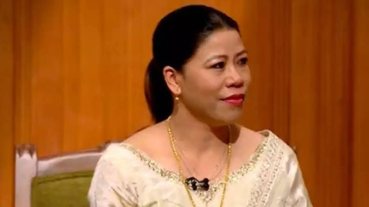 After 'ek rupiya bhi nhi kamaya' remarks, Mary Kom issues apology video