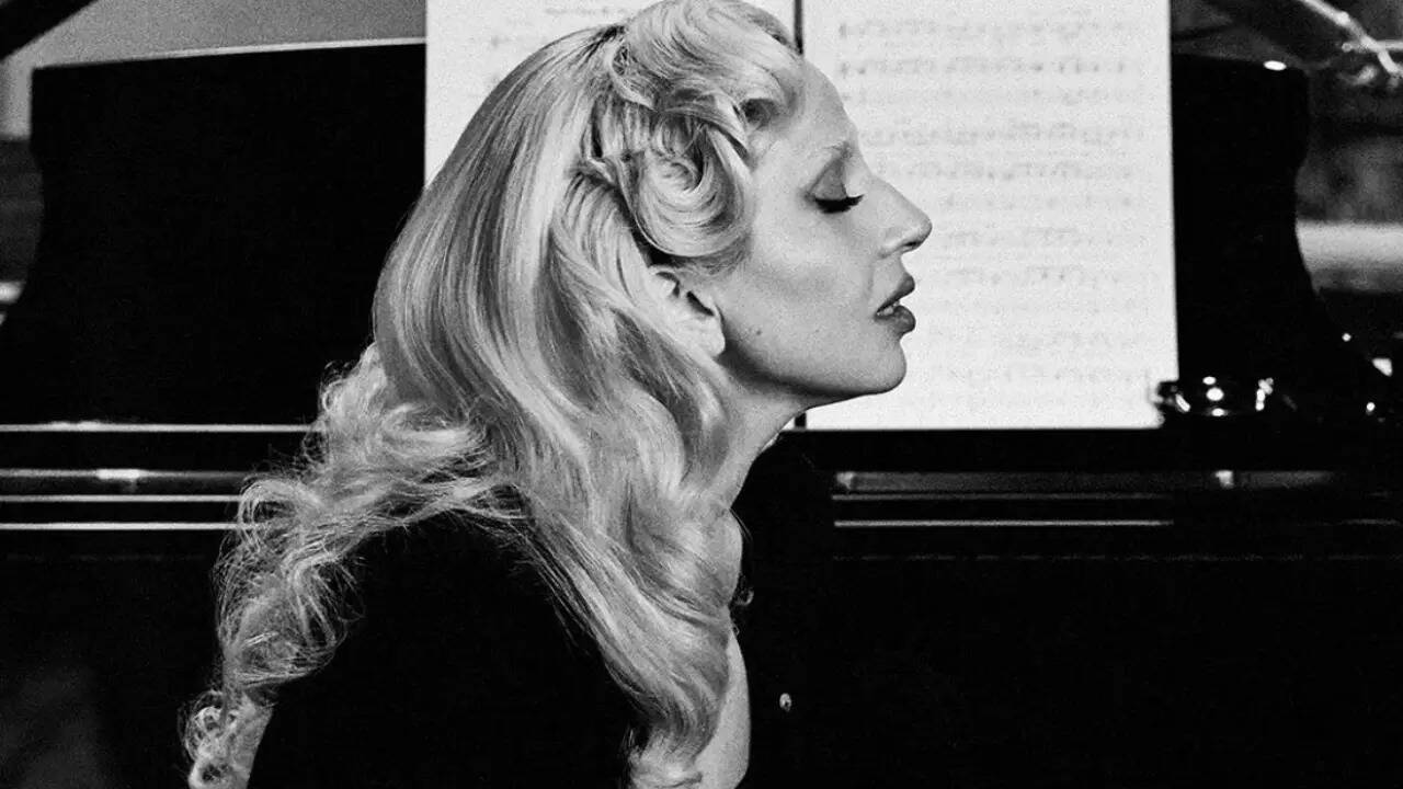 Lady Gaga gives shoutout to fiancé Michael Polansky in Grammy speech