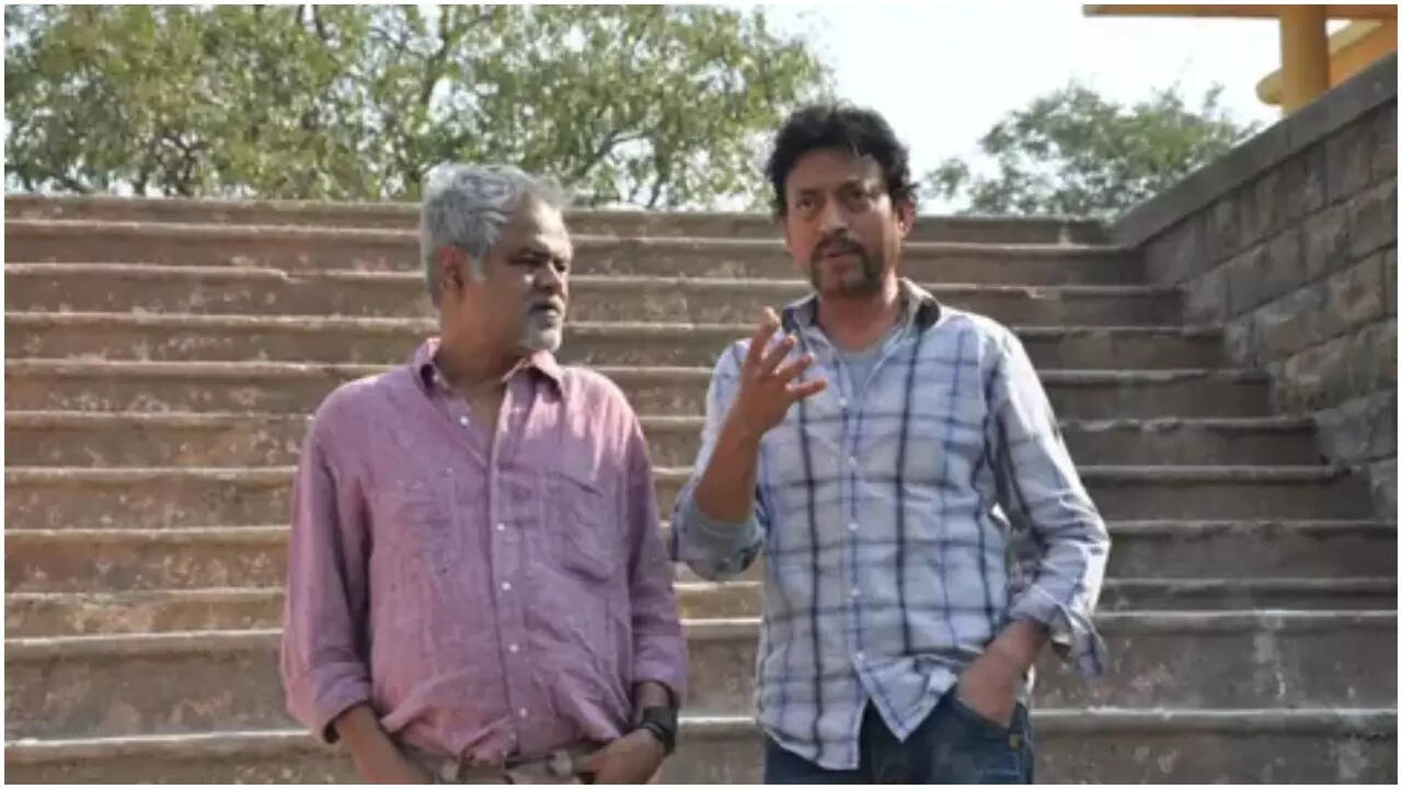 ‘Learned by watching Irrfan Khan', Sanjay Mishra gets emotional