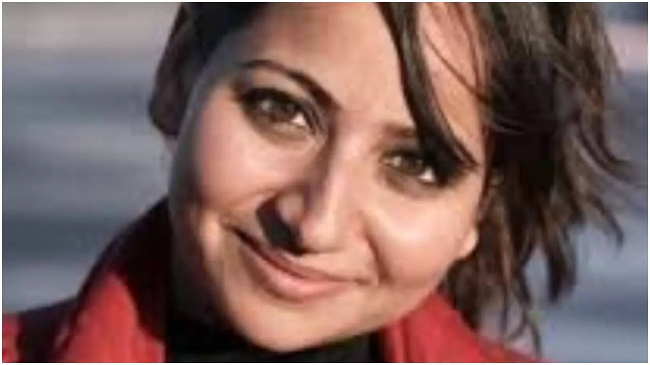 Shazia Iqbal faces online heat, turns Instagram private