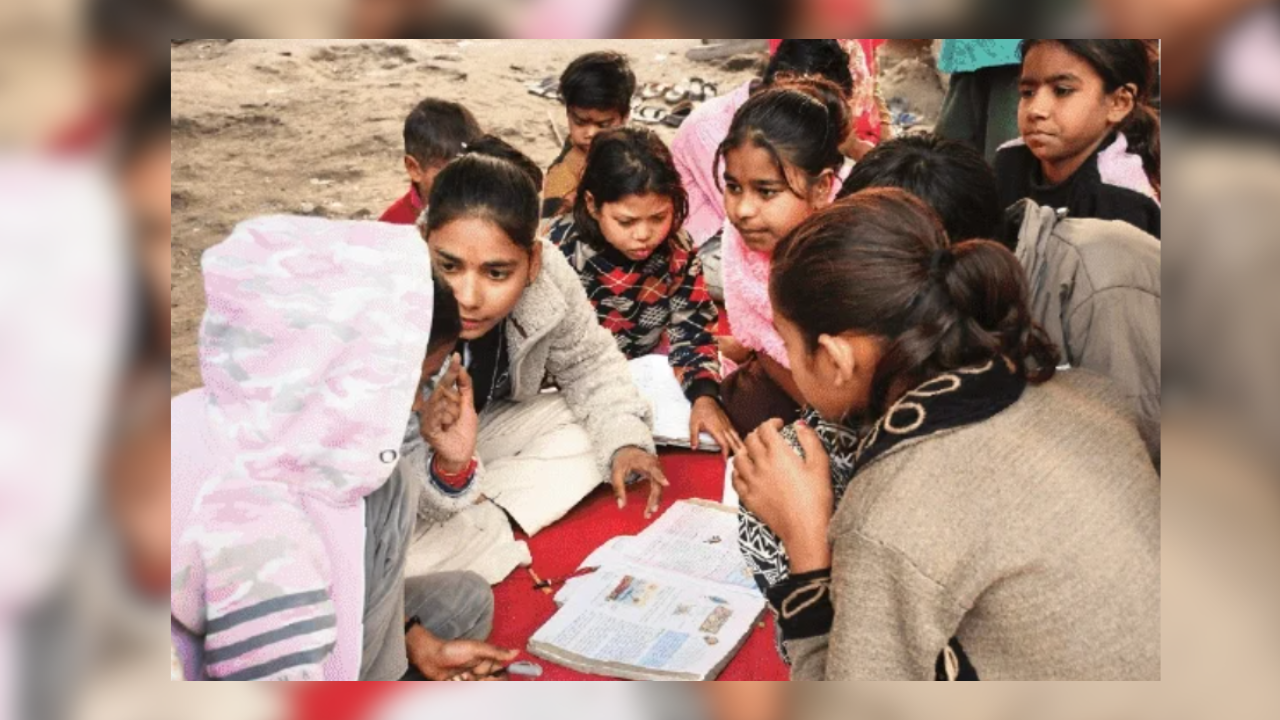 Didi ki pathshala: Classroom without walls, migrant children learn to soar high under Delhi’s flyover