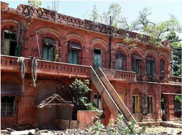 Man gets seven-year sentence in 1999 bomb conspiracy case