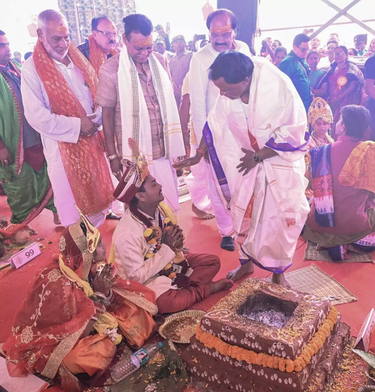 Odisha CM’s rolls out daughter wedding scheme with ‘kanyadaan’ at Tara Tarini temple