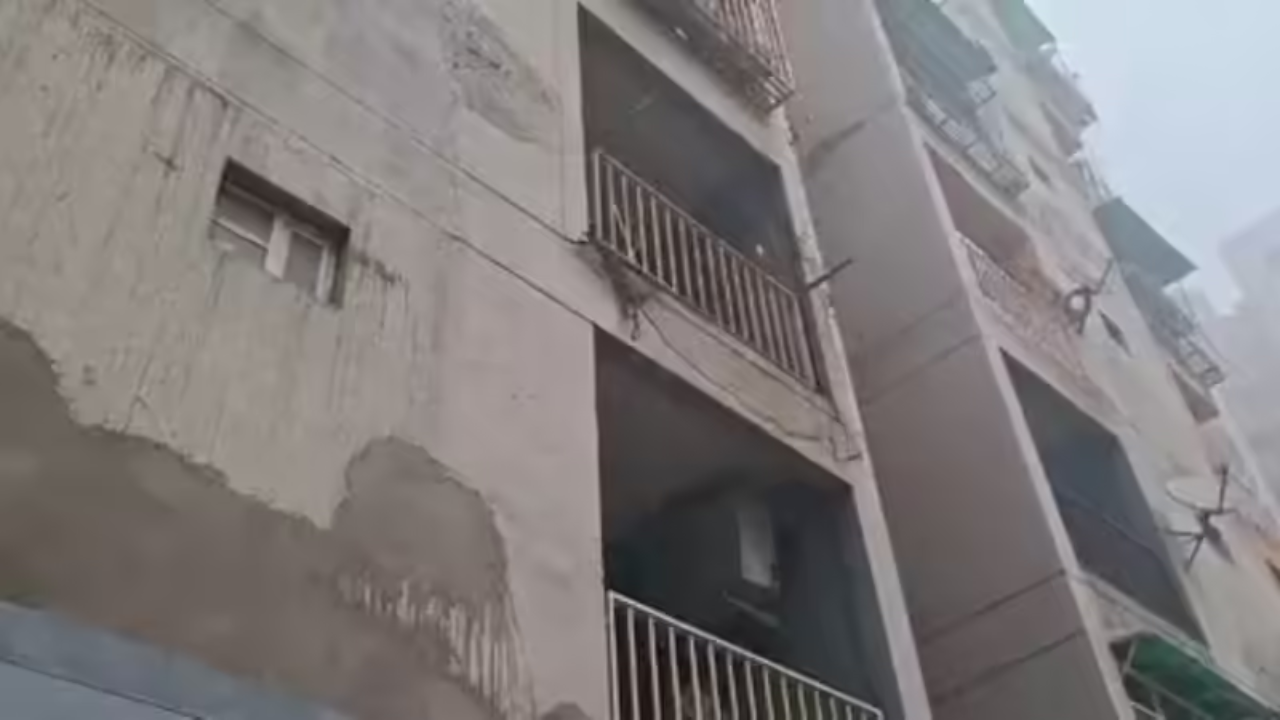 'Two fell while trying to save the third': Man who saw Ghaziabad sisters jump from 9th floor at 2am