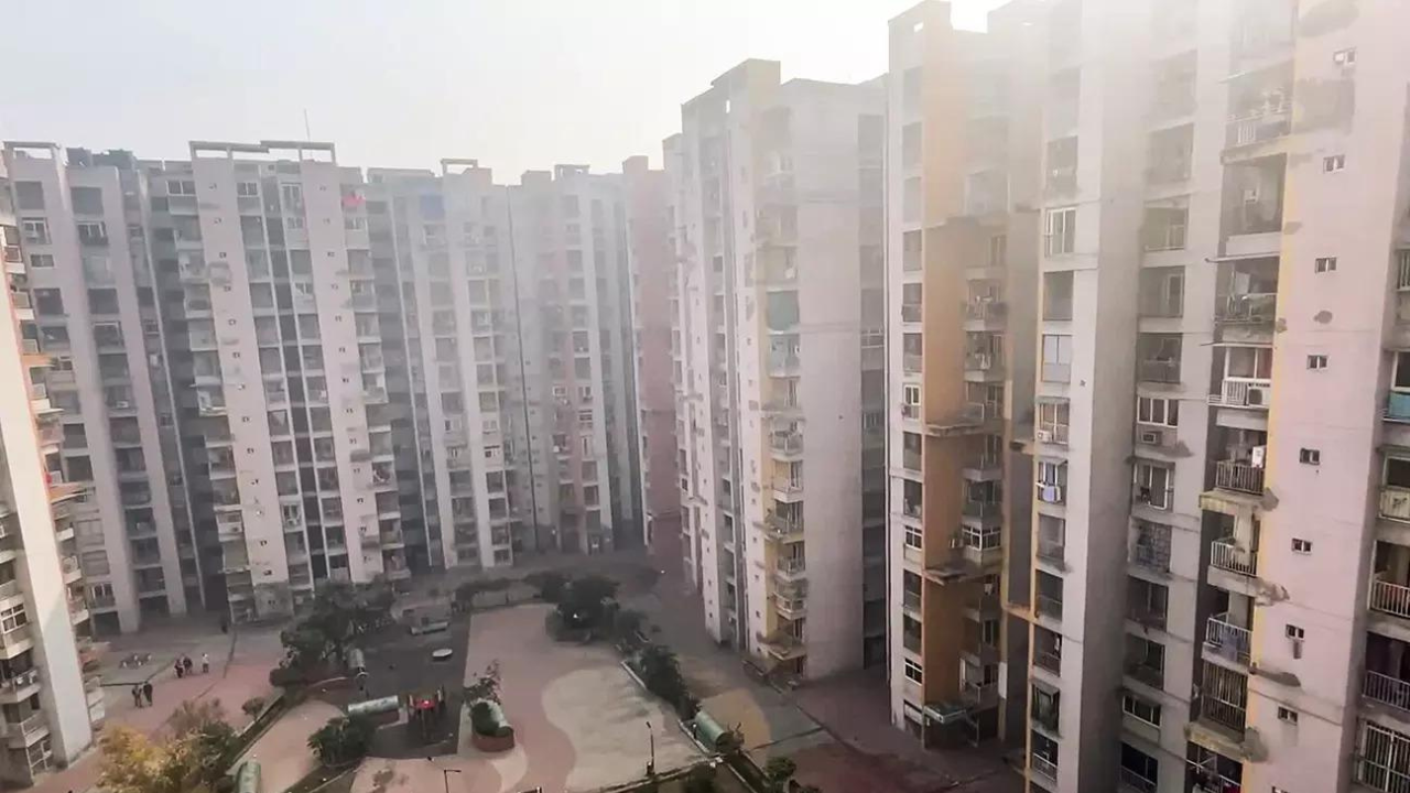 Father, his two wives, five children - all lived together in Ghaziabad before triple death