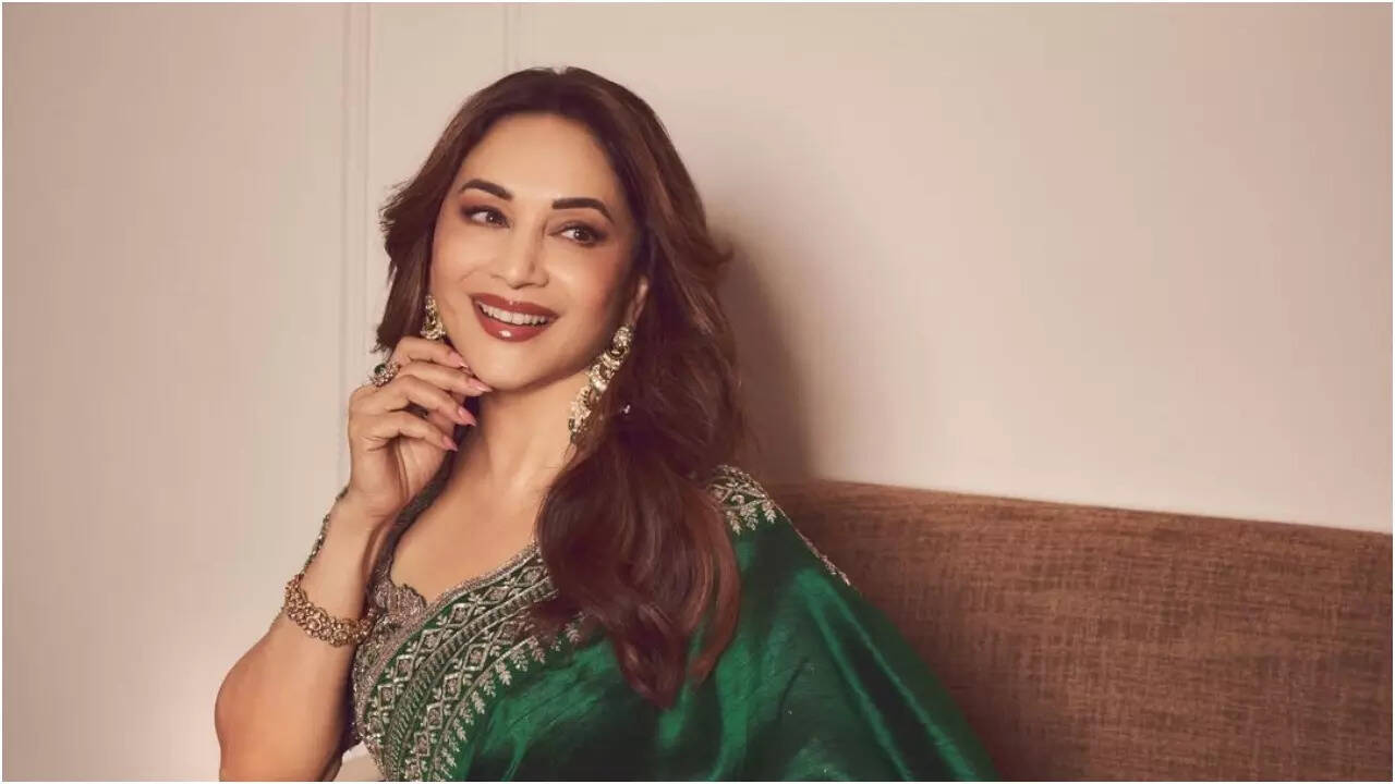 Madhuri Dixit recreates Dhak Dhak Karne Laga song