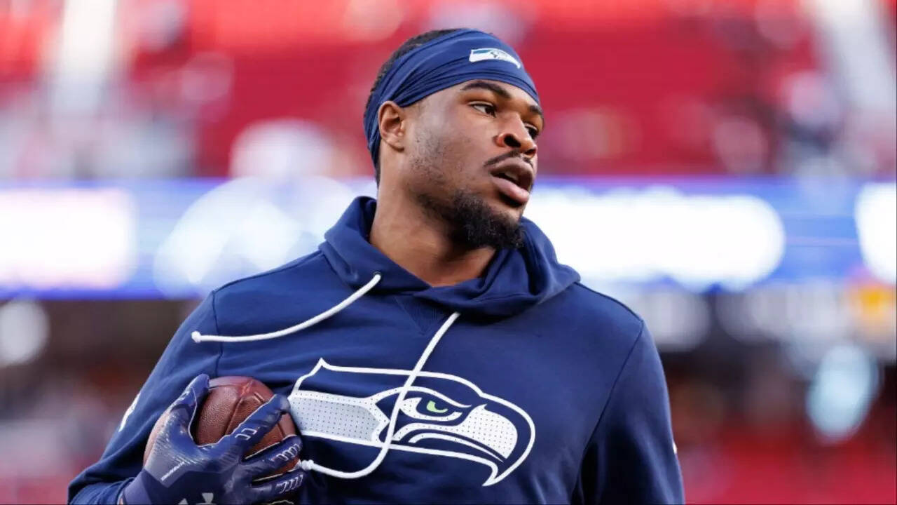 Nick Emmanwori injury update: Seahawks safety tweaks ankle before Super Bowl