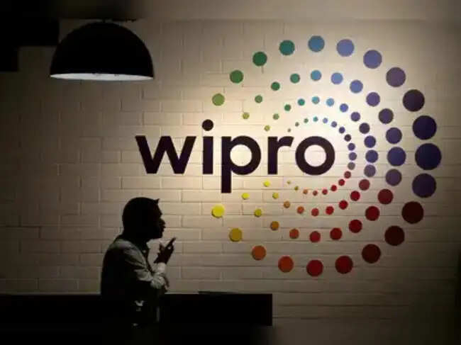 Wipro sounds out graduates for full-time positions