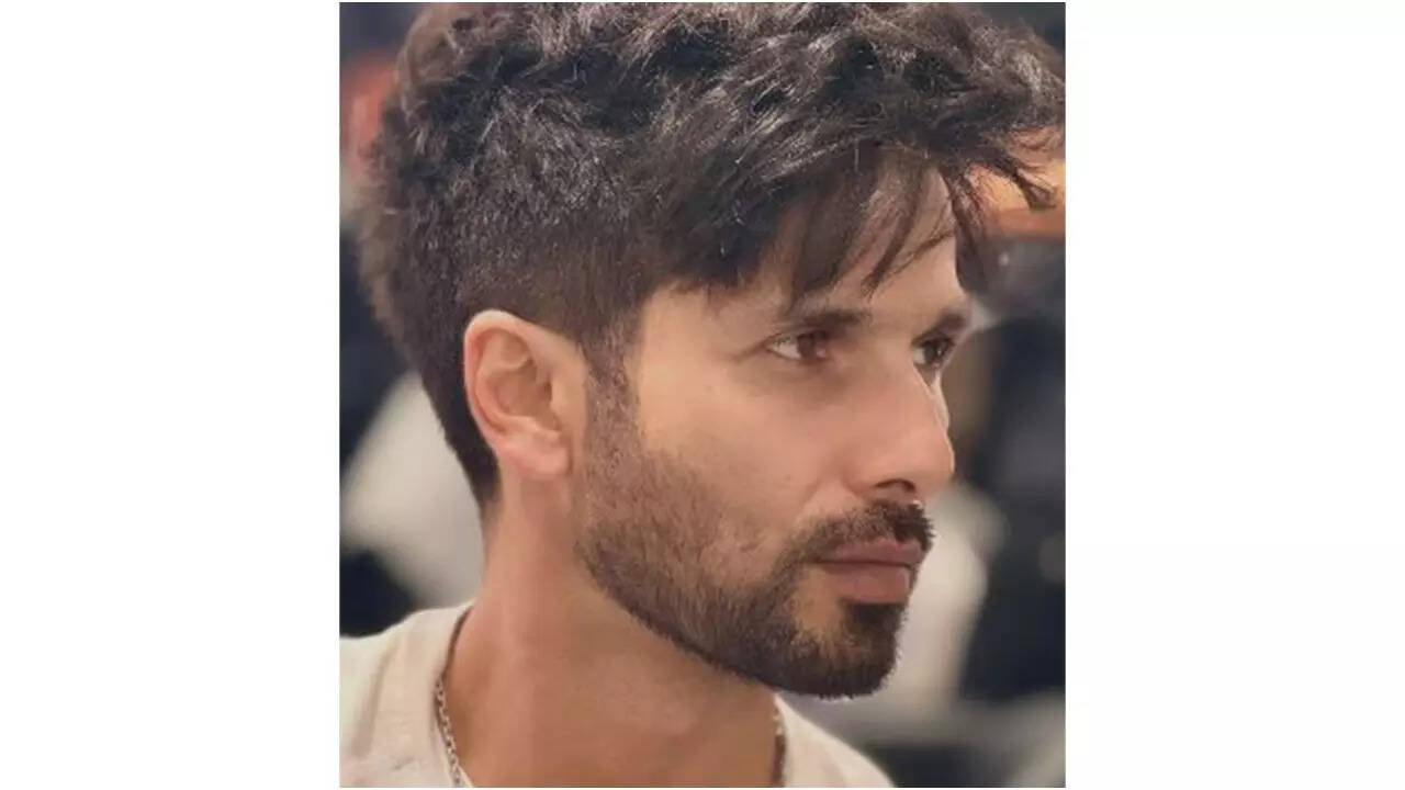 Shahid Kapoor teases Farzi 2 shoot in latest post