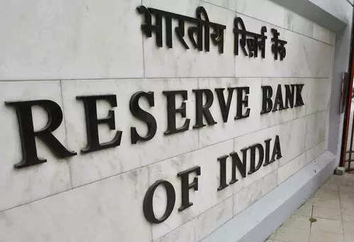 RBI keeps rates steady, positive on growth and inflation