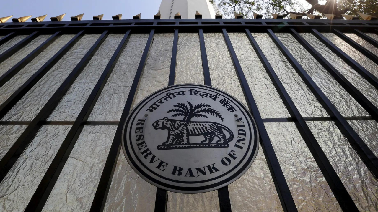 RBI to roll out risk-based deposit insurance in April