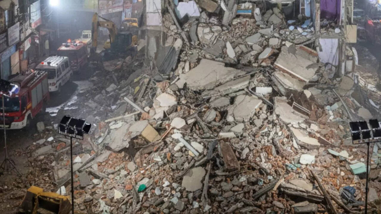 Three-storeyed building collapses in Rajasthan's Kota; several feared trapped