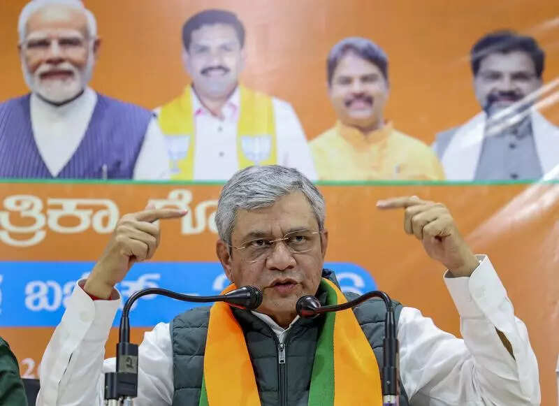 Work on 106 road overbridges delayed due to Kerala govt, says Union minister Ashwini Vaishnaw