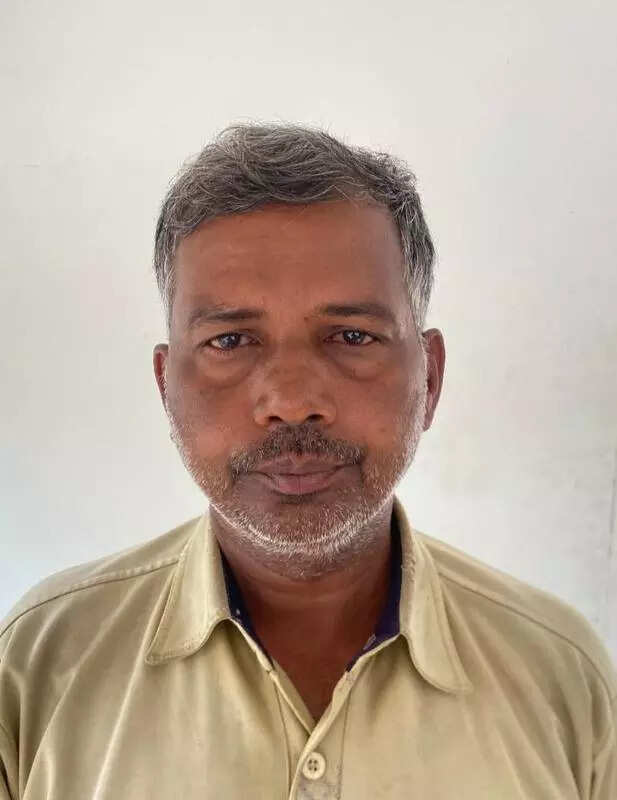 Burglar nabbed, gold worth 60L recovered