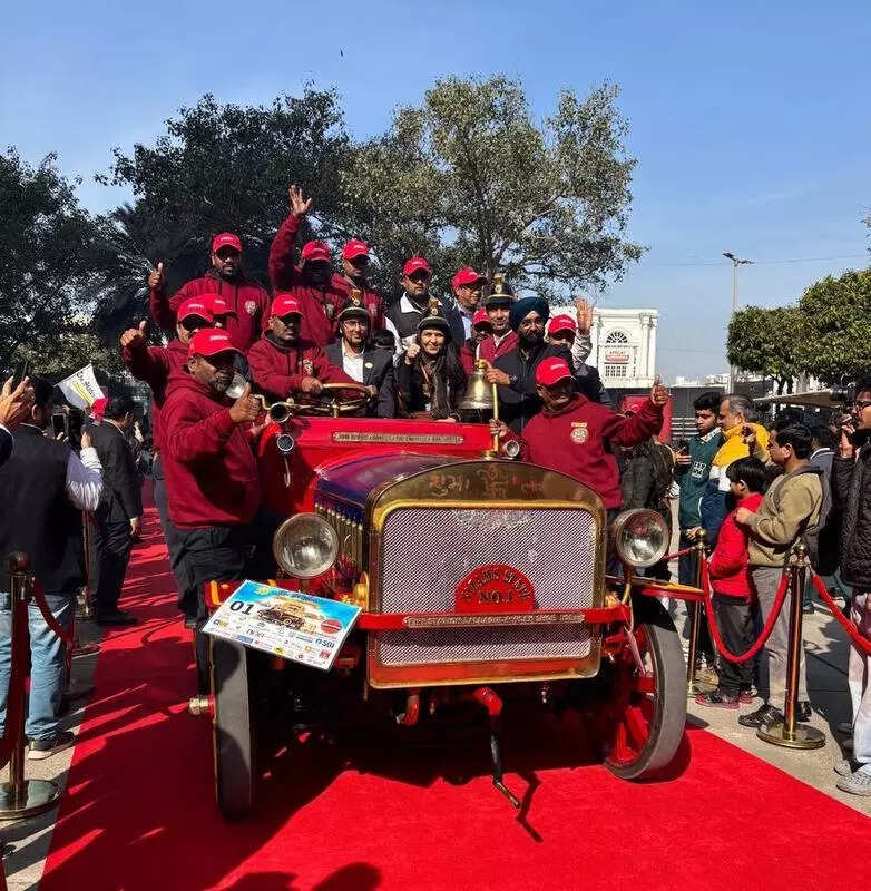 Vintage John Morris fire engine wins two trophies