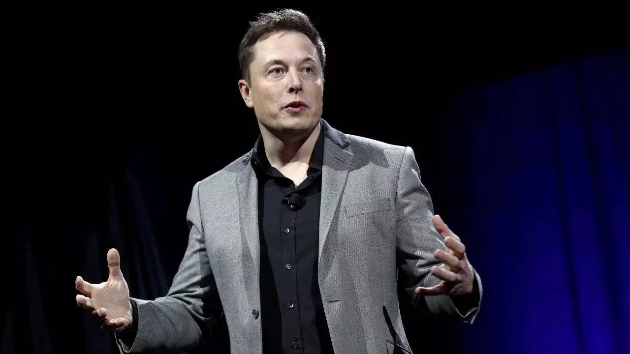 Elon Musk says, “You have to go to the moon” as he announces AI satellite factory plan with lunar mass driver