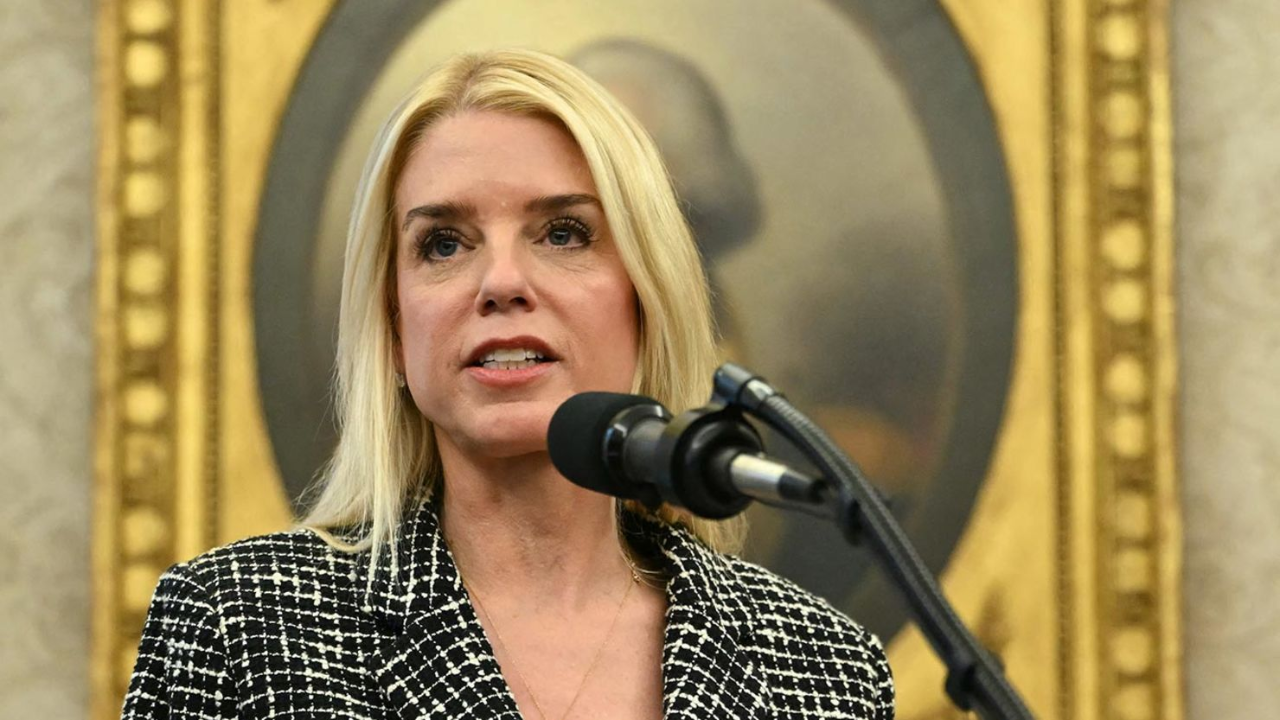 ‘Washed up, loser lawyer’: Pam Bondi lashes out at Democrats in Epstein files hearing