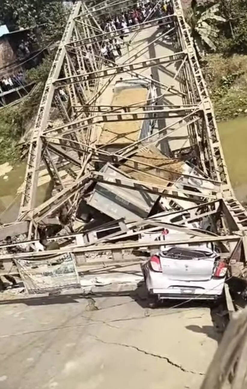 Bailey bridge over Singla river collapses in Sribhumi, 4 injured