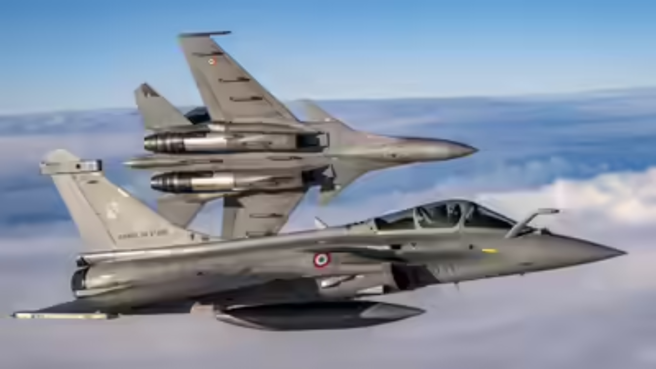 Mega Rs 3.6L cr defence boost: Govt gives nod for 114 Rafale jets, missiles &amp; P-8I aircraft