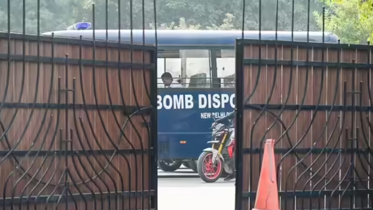 Several schools in Delhi get bomb threat emails; security upped