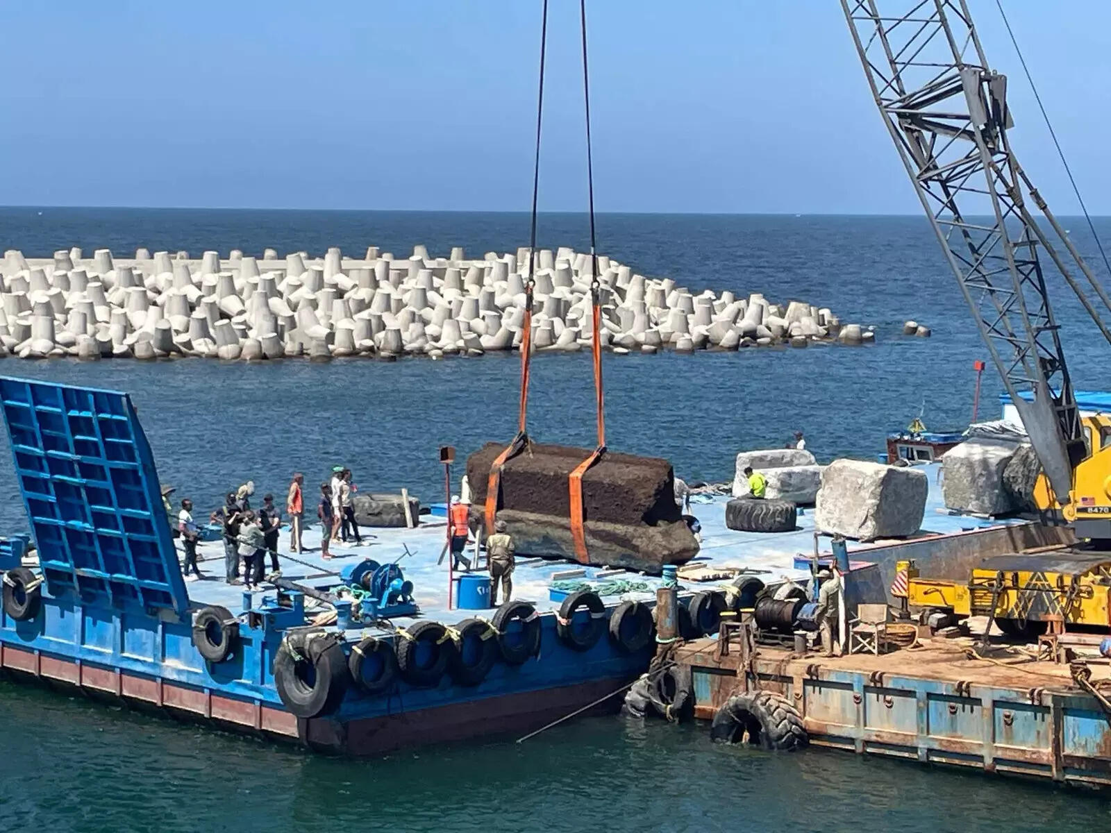 Egypt lifts massive 2,000-year-old Lighthouse of Alexandria buried beneath the sea