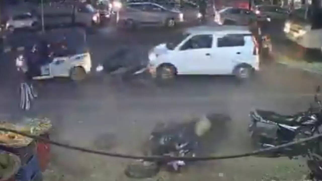 6-year-old killed, 5 injured as speeding car ploughs into pedestrians near Hanuman Temple in Lucknow