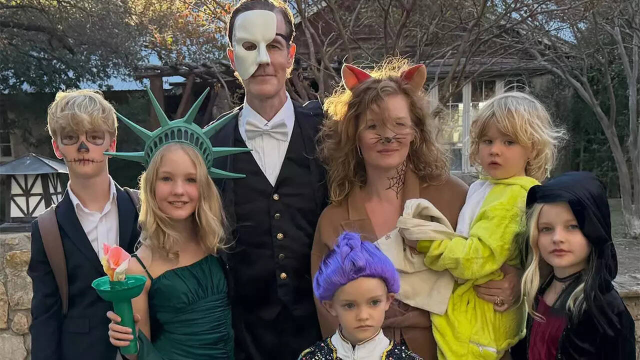 Wife shares theme tribute after Van Der Beek