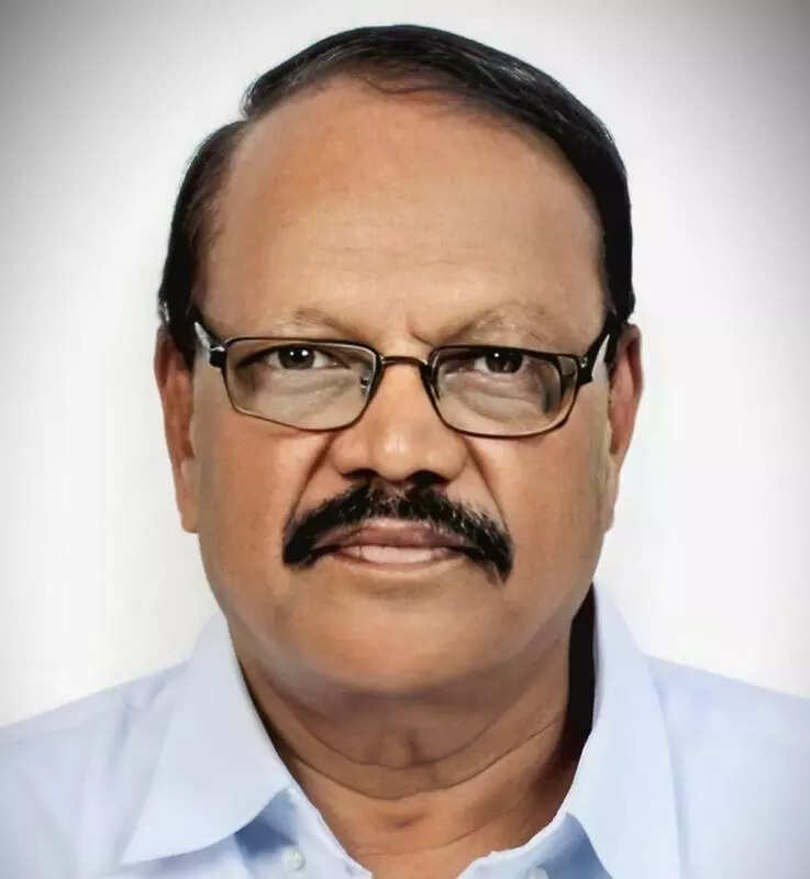 Veteran director Joe Simon dies of cardiac arrest at film chamber meet in Bengaluru
