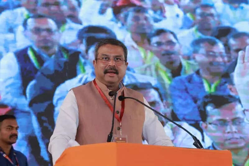 Bengal lost out on 10,000cr by opposing NEP: Union edu min