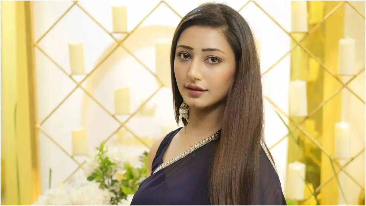 Priya Bakshi alleges auto driver in Bandra took unfamiliar route