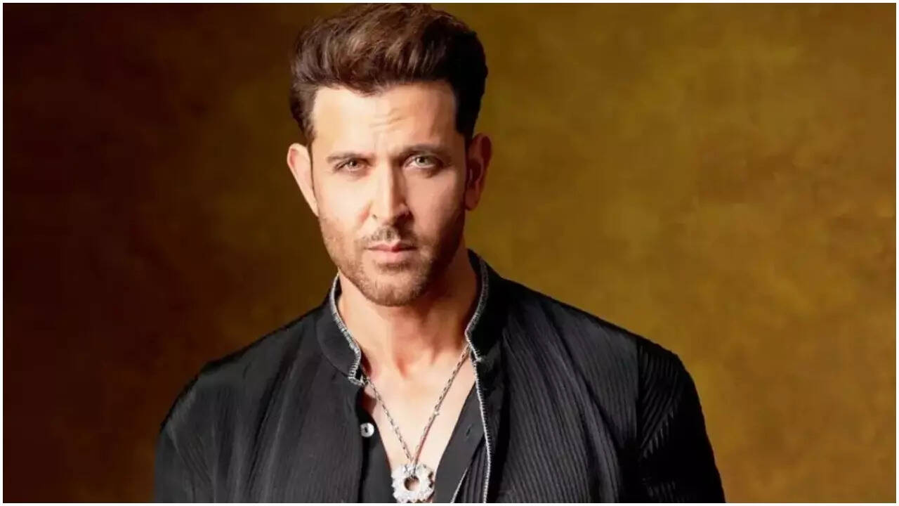 Hrithik REACTS to Metro bridge slab collapse; 'Traumatic'