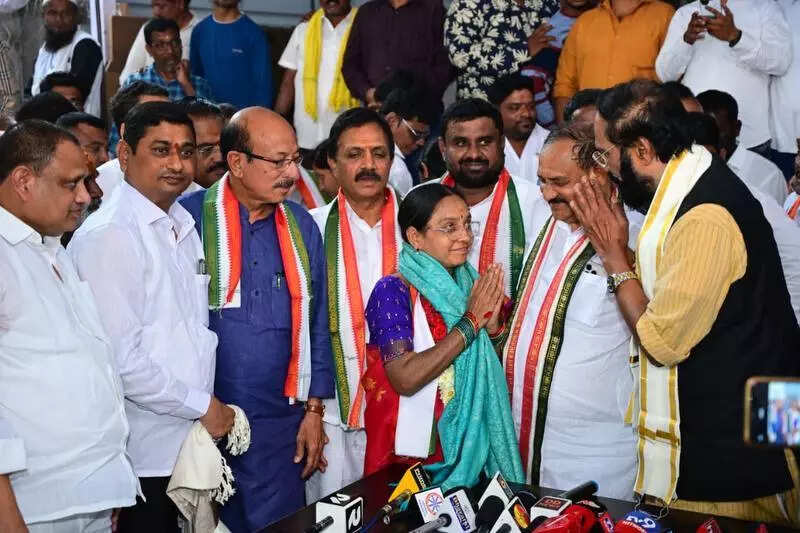 Congress wrests Nizamabad mayor post from BJP, with help from MIM