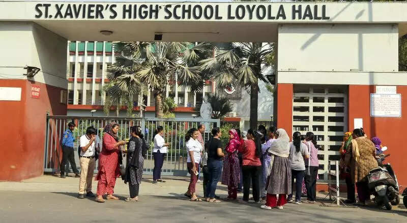 Day before CBSE exams, 40 schools in Vadodara,A’bad get bomb threats
