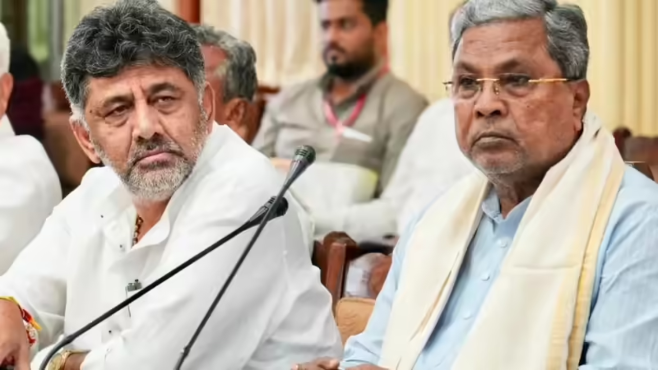 Siddaramaiah camp to take 27 MLAs abroad ‘to counter DKS push for CLP meeting’