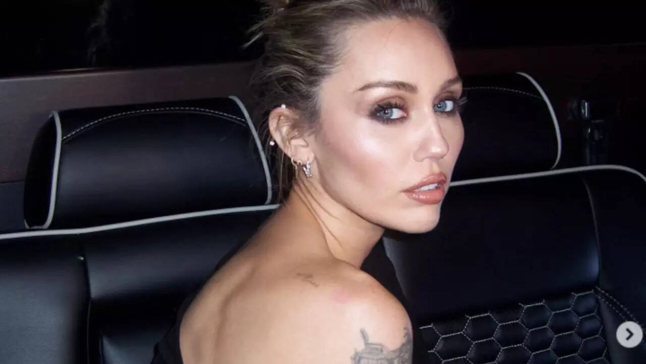 Miley announces Hannah Montana 20th Anniversary Special