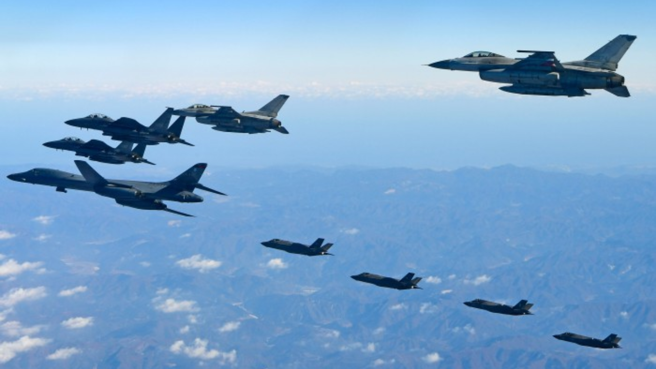 Show of force? US sends 50+ fighter jets to Middle East amid talks with Iran
