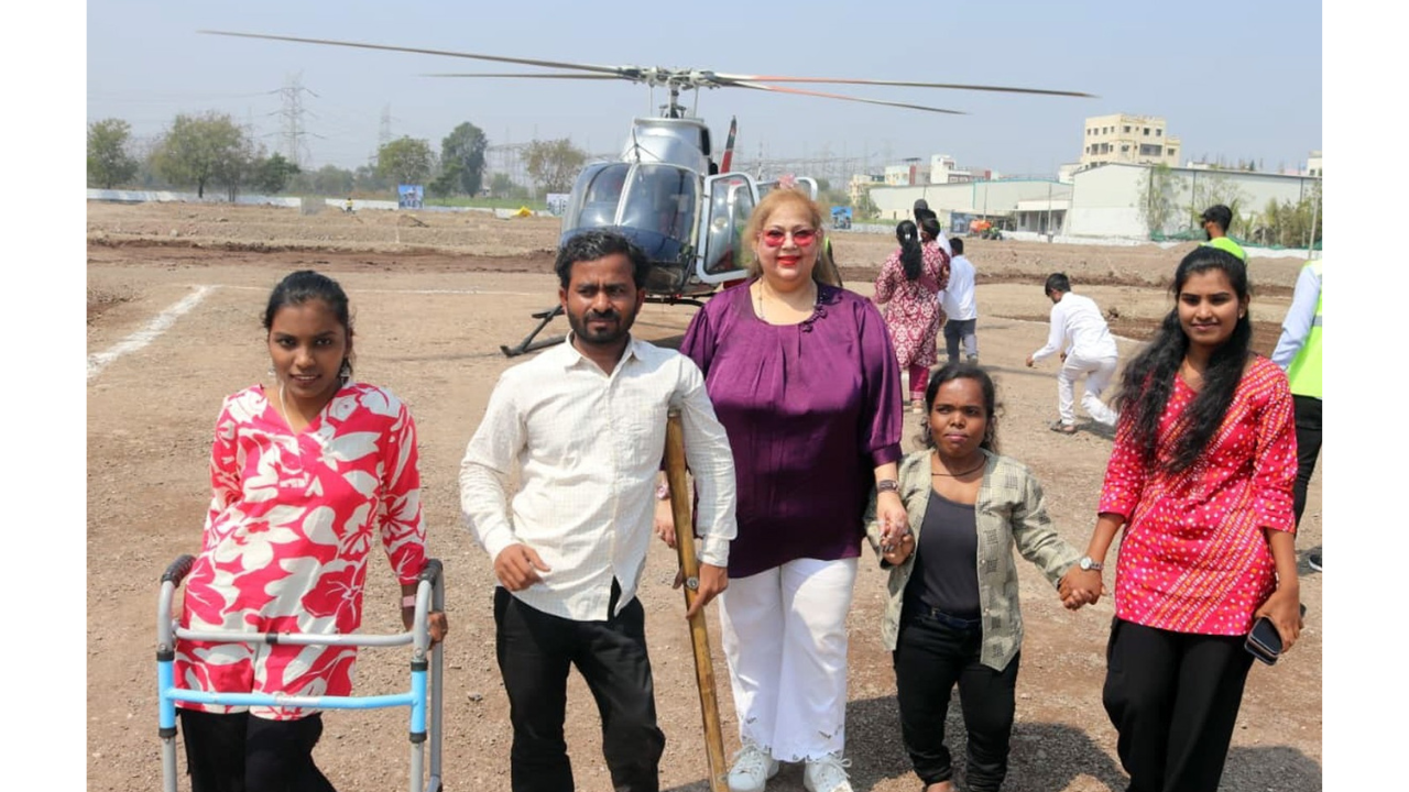 Specially-abled children enjoyed a helicopter ride on Valentine’s Day in Pune by OYE Foundation