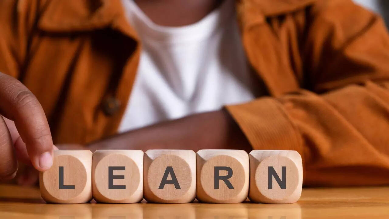 4 Zodiac signs that are fast learners; Are you one of them?