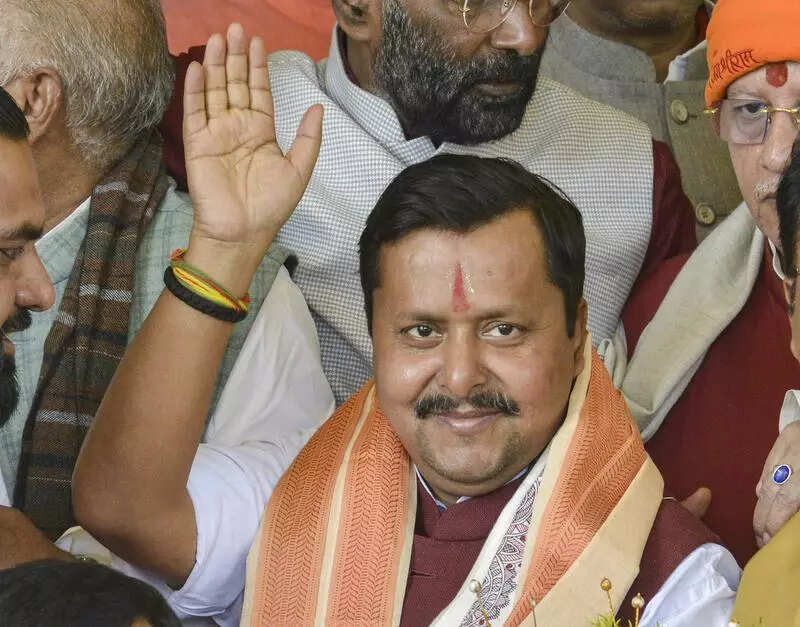 Beware of part-time politicians, says BJP national chief Nitin Nabia in Gujarat