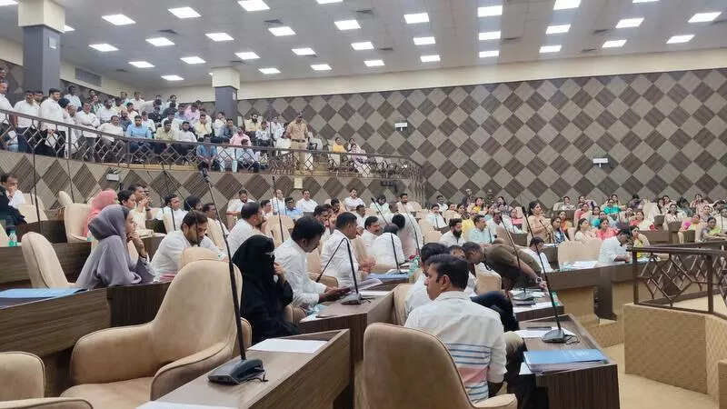 Maharashtra: First Thane Municipal Corporation general body meeting adjourned as tribute to late Ajit Pawar